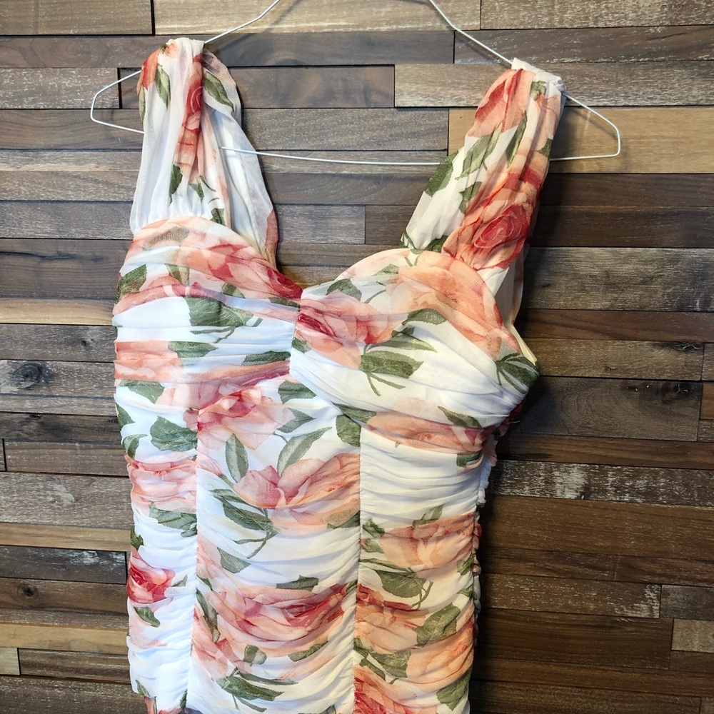 Venus ruffle tank top